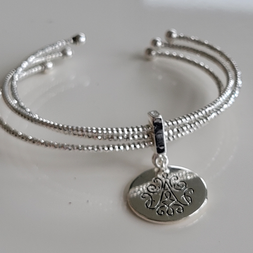 Avon | Lita Scroll Bracelet - Picture 2 of 5